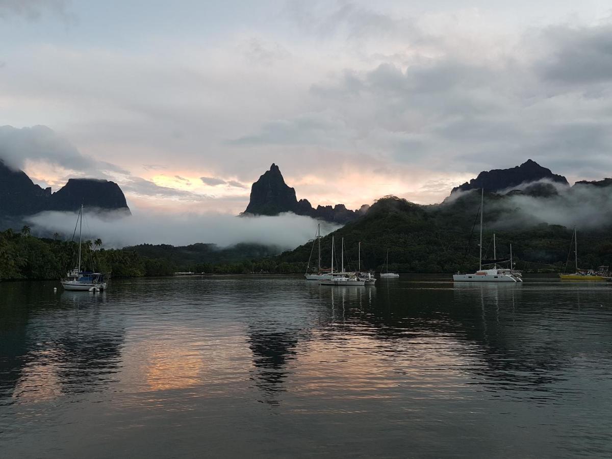 2 Nuits Insolites & 1 Excursion Voile A Bord Du Voilier Mori Ora โมโอเรอา ภายนอก รูปภาพ