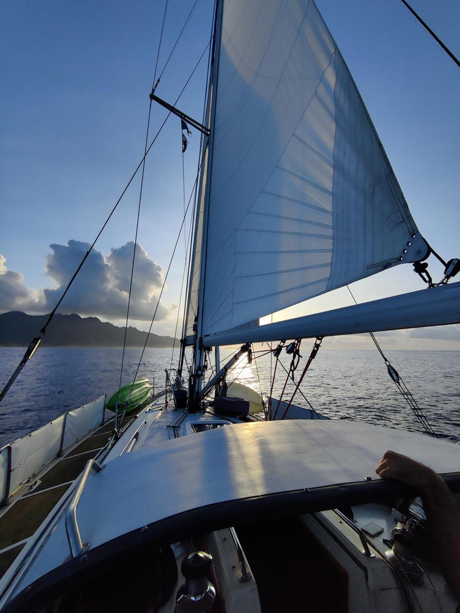 2 Nuits Insolites & 1 Excursion Voile A Bord Du Voilier Mori Ora โมโอเรอา ภายนอก รูปภาพ