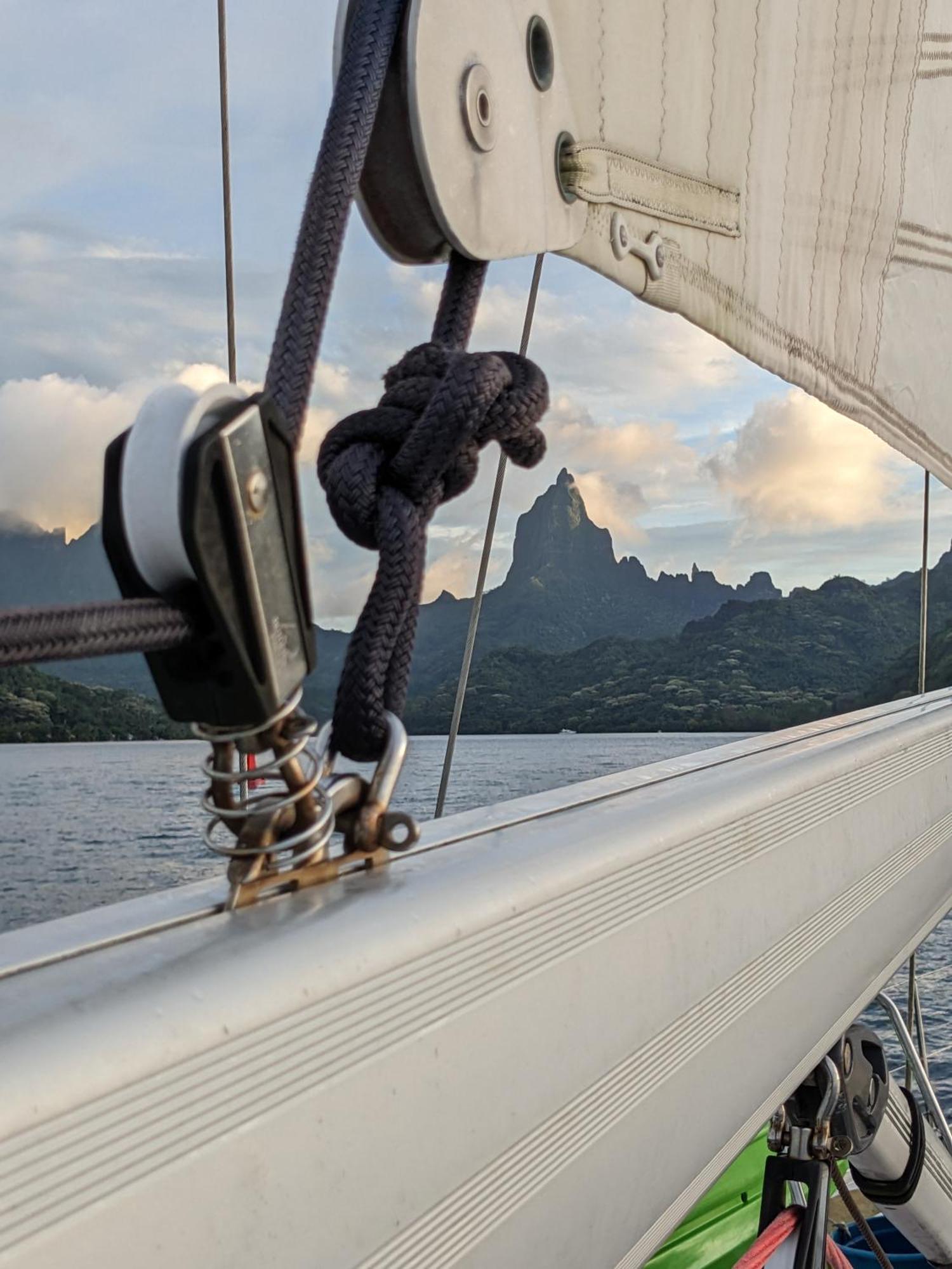 2 Nuits Insolites & 1 Excursion Voile A Bord Du Voilier Mori Ora โมโอเรอา ภายนอก รูปภาพ